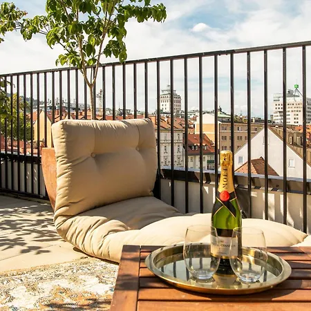 شقة 1000 Views Rooftop Duplex Hottub *